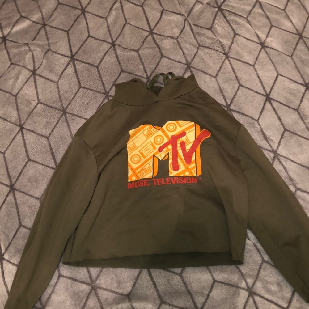 MTV cropped hoodie